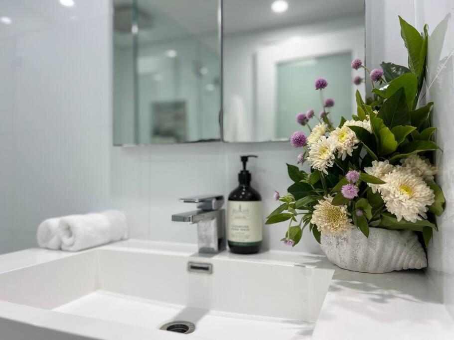 Bondi Beach Waves Beachfront Apartment Sydney Eksteriør billede